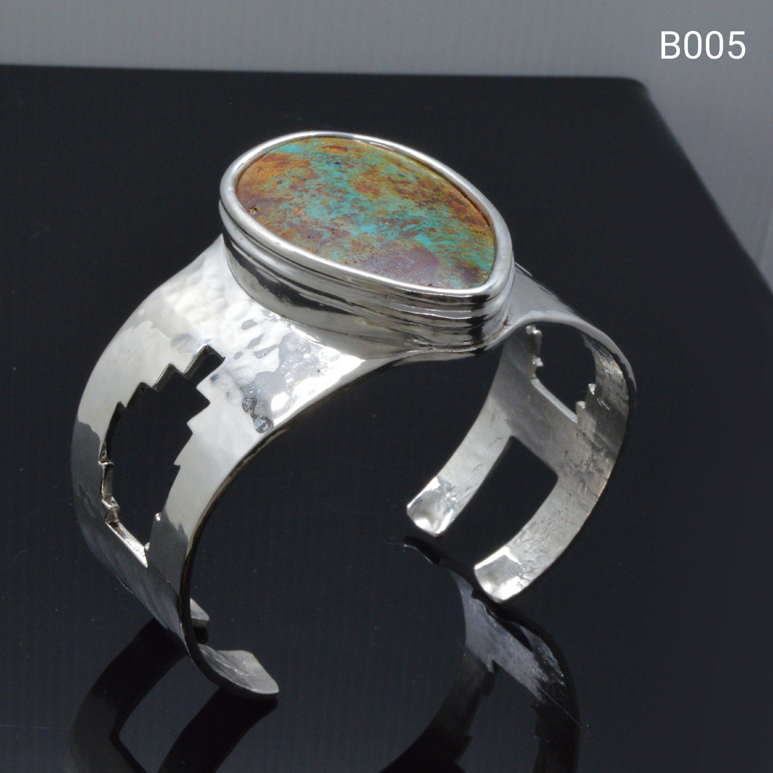 7-7- Custom. Bracelet_Turquoise_SterlingSilver