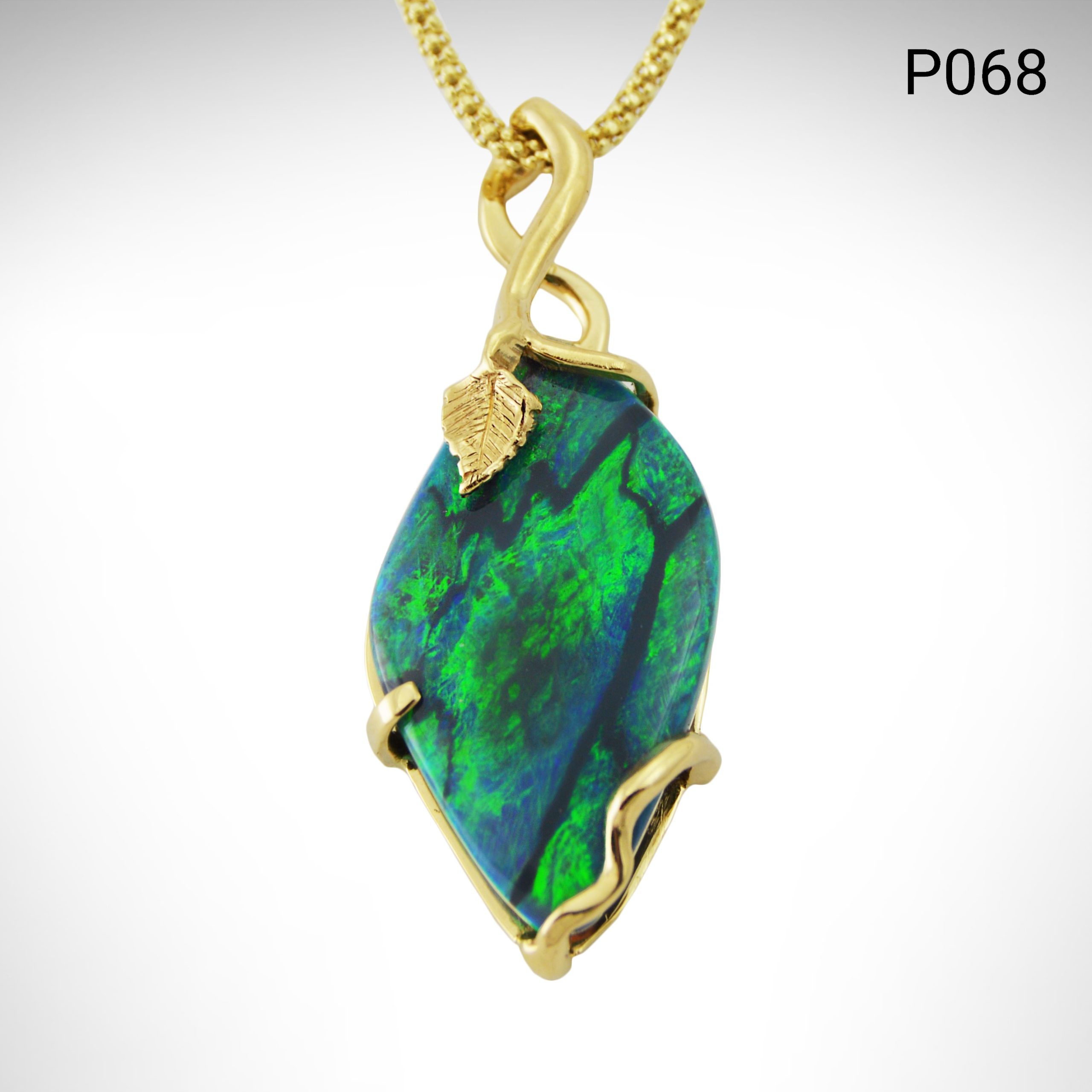 Pendant_BlackOpal_Vine