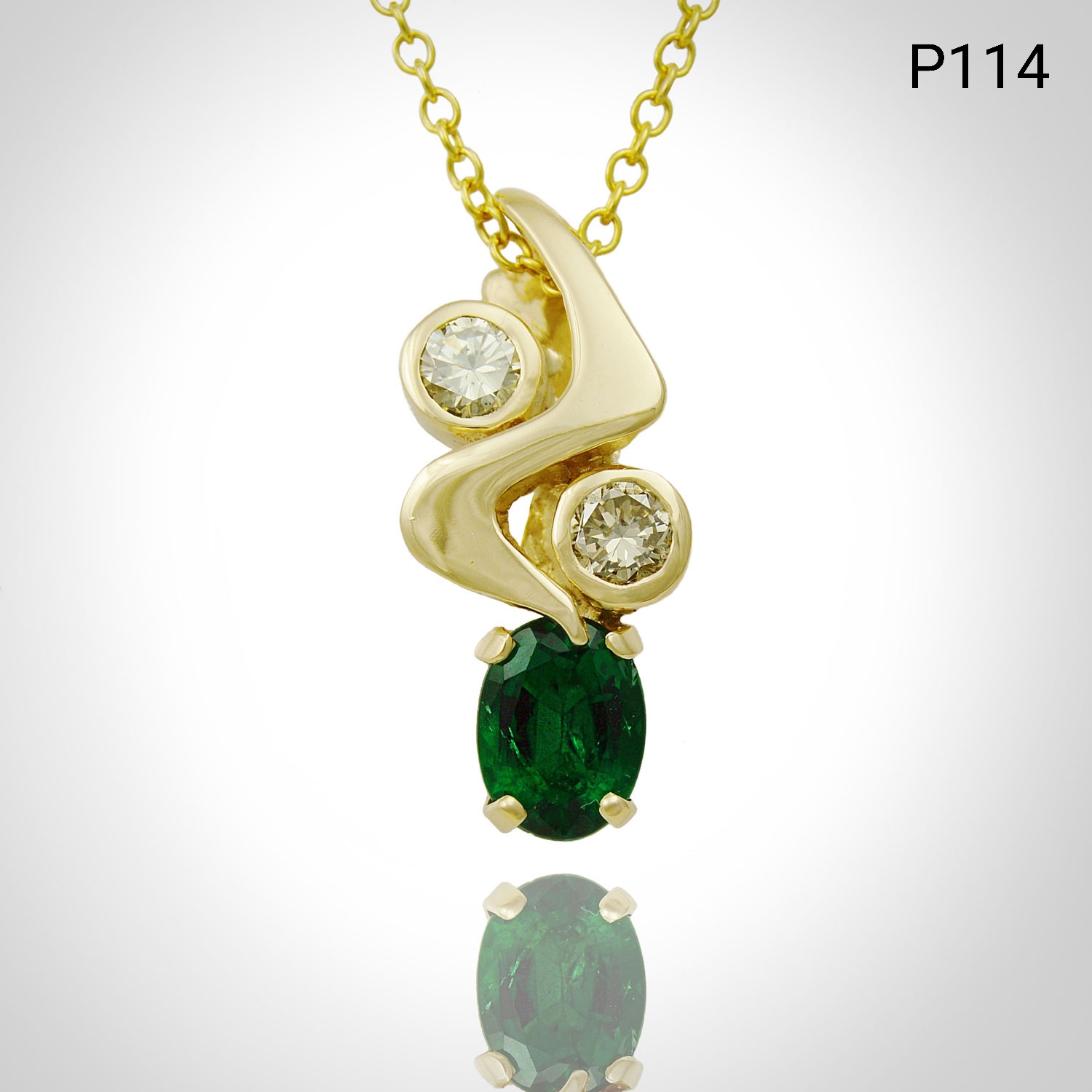 Pendant_emerald_and_diamonds