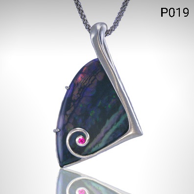 Pendant_opal_black