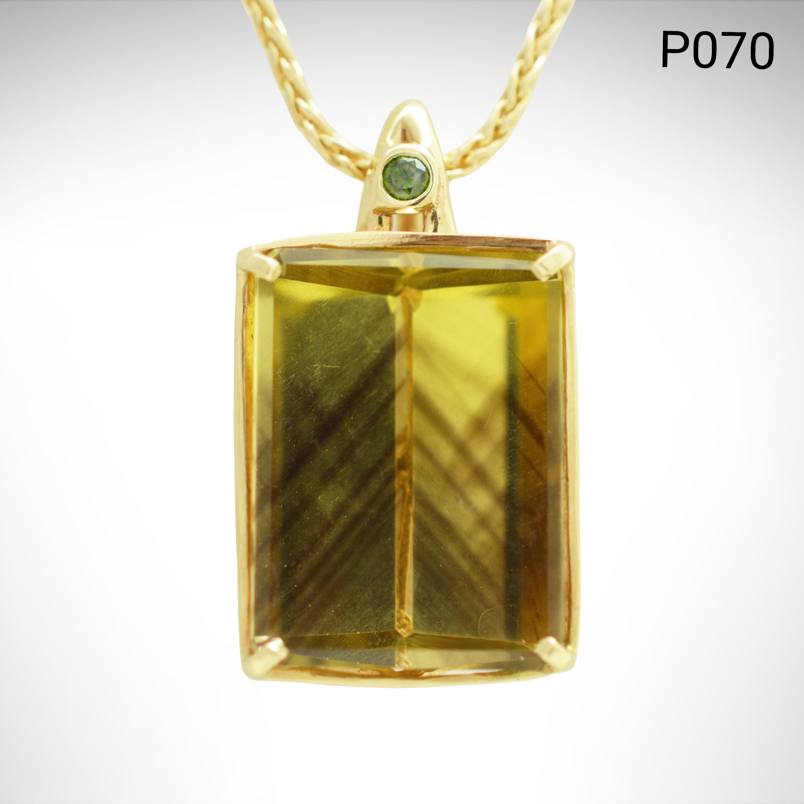 pendant_phantom_quartz