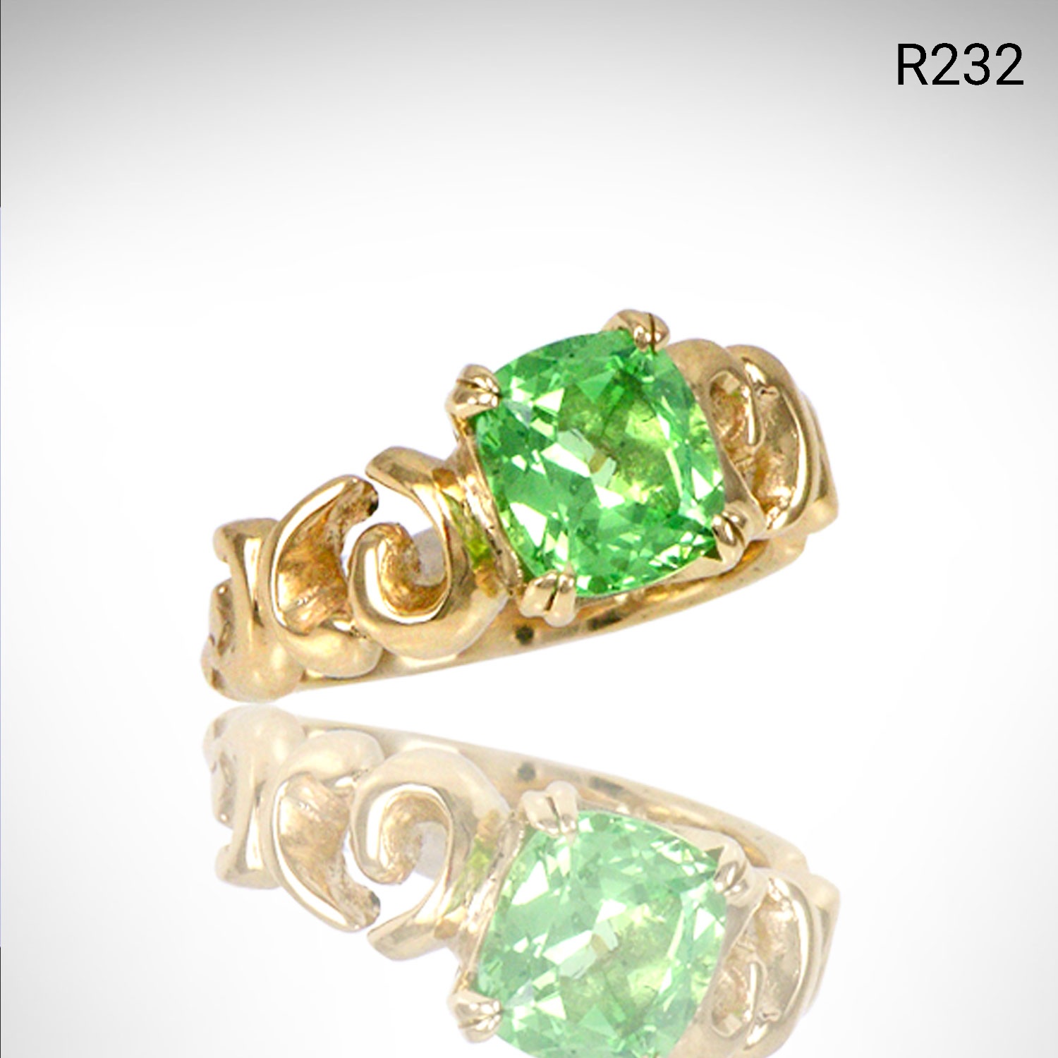 ring_green_garnet_2