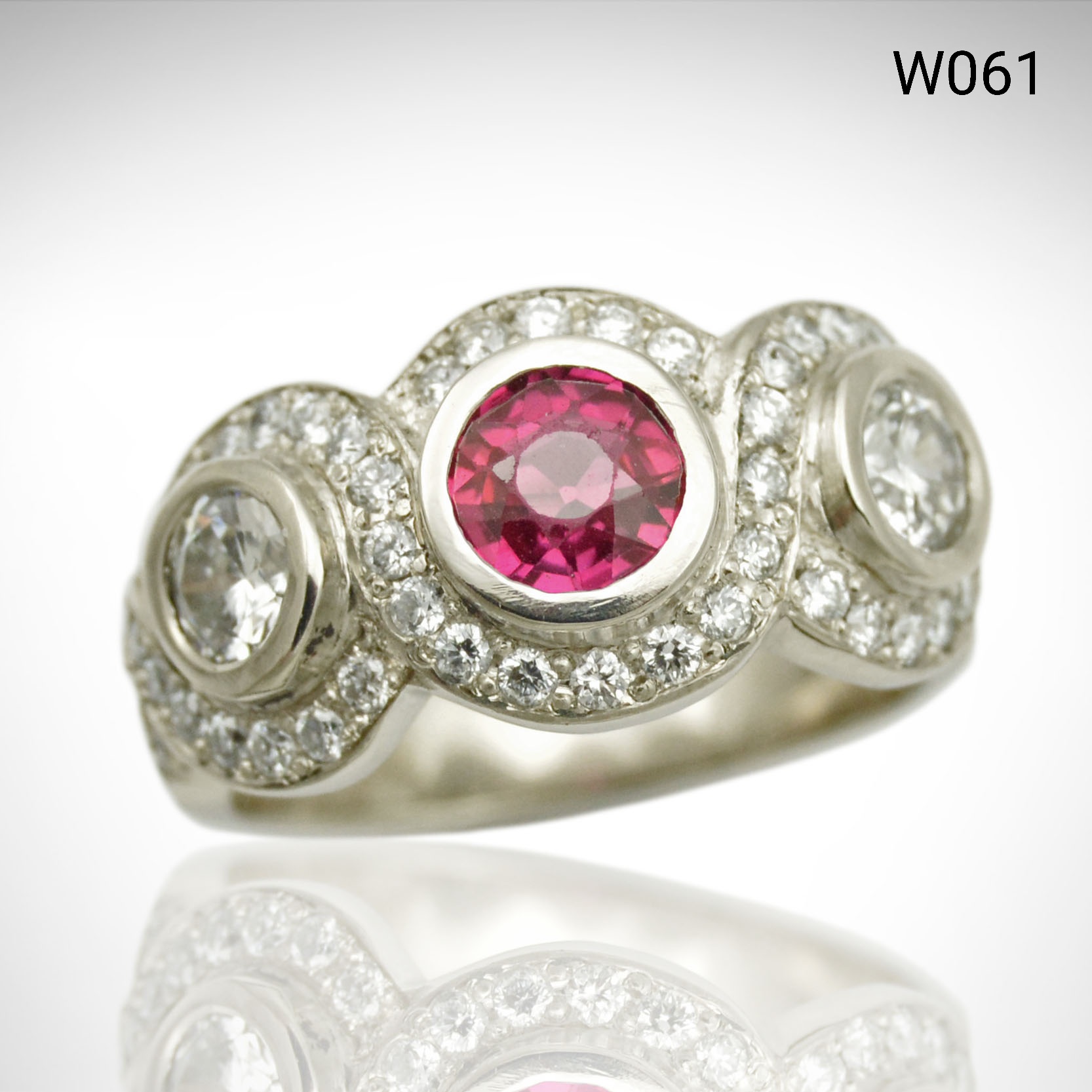 Ring_3Stone_Ruby_Diamond_Halo