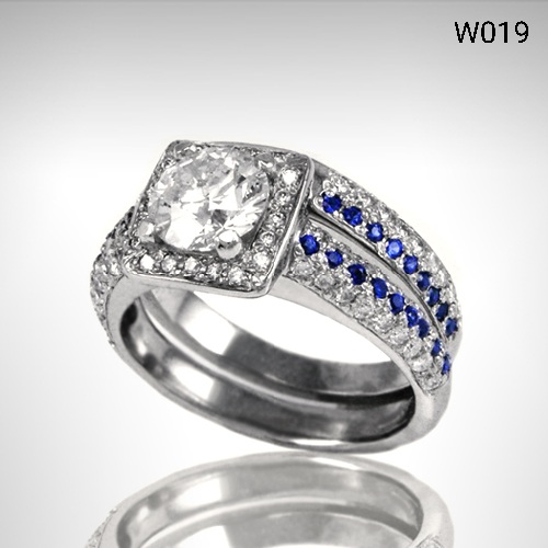 Ring_diamond_solitare_sapphires_halo